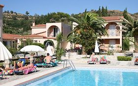 Daniel Hotel (Adults Only)